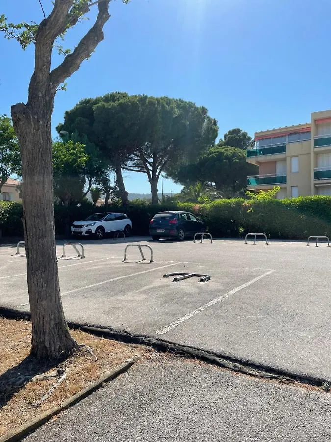 Appart cosy 4 personnes, à 400m de la plage Bormes-les-Mimosas 0*,